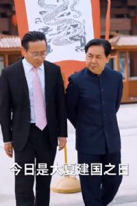 ���׵���ҫ�̾�